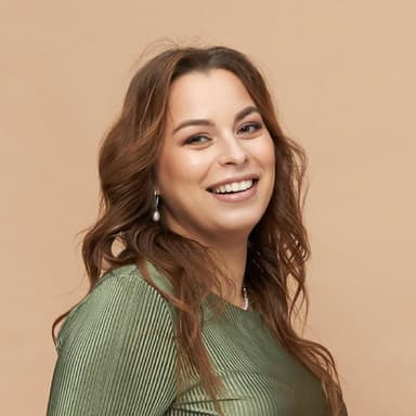 Наталья Веселова